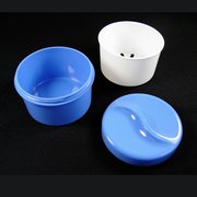 Prothesenbehälter Zahnspangendose mit Siebeinsatz und Deckel blau